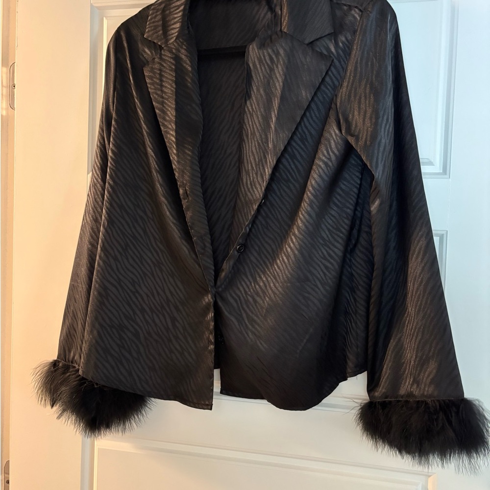 SHEIN Black Women's blouse with Faux Fur Trim
